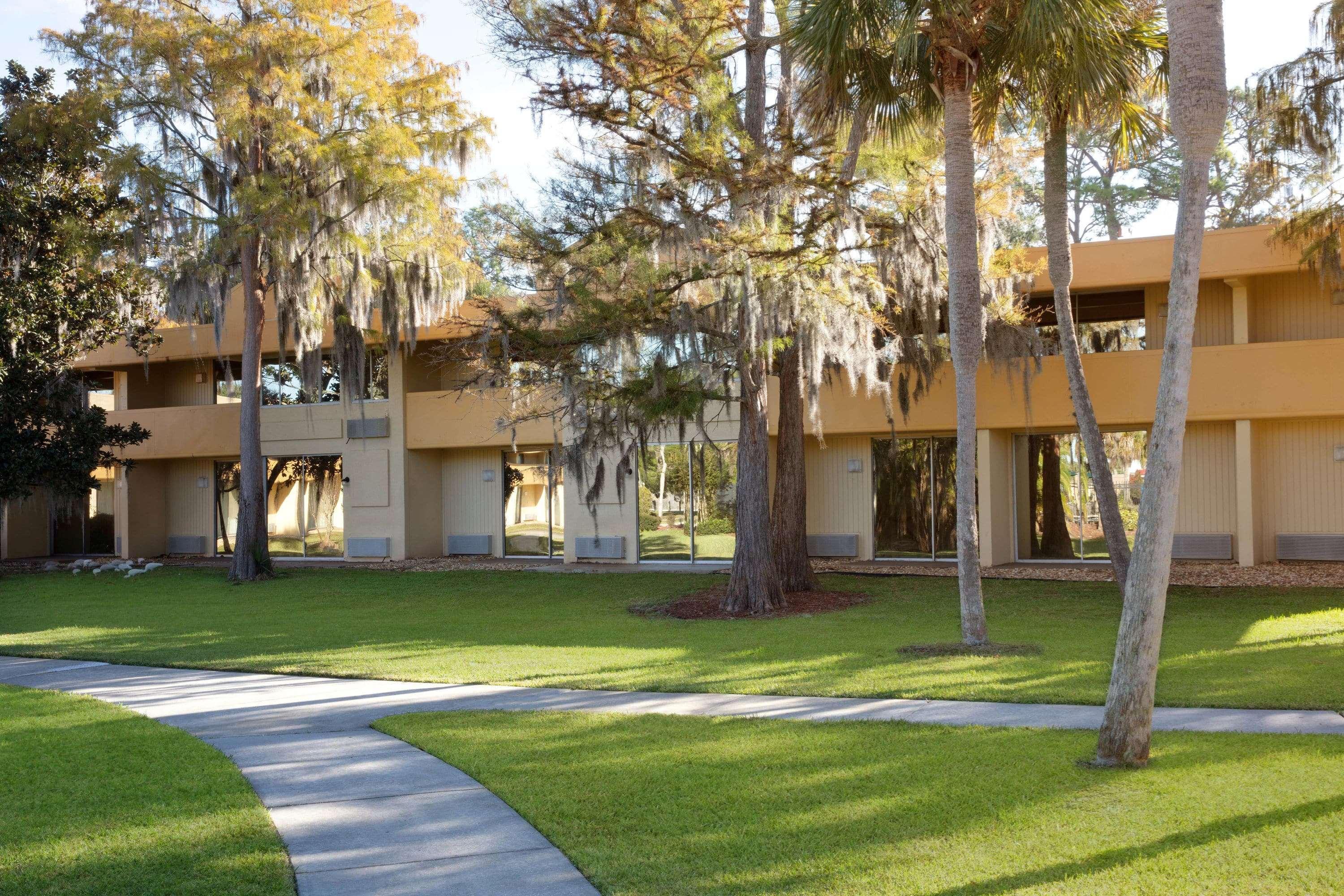 Hotel Baymont By Wyndham Daytona Beach - Intl Speedway Extérieur photo