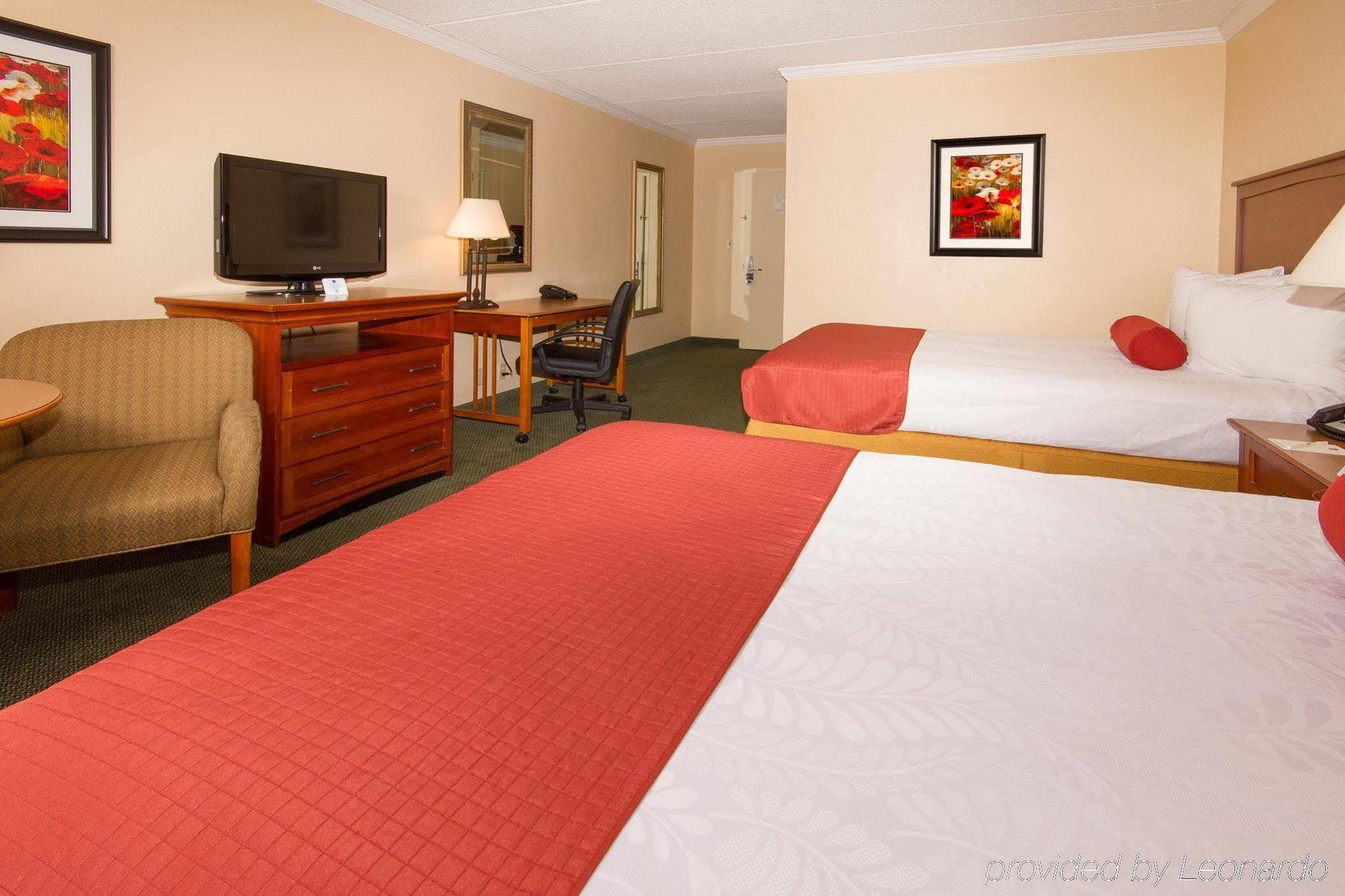 Hotel Baymont By Wyndham Daytona Beach - Intl Speedway Extérieur photo