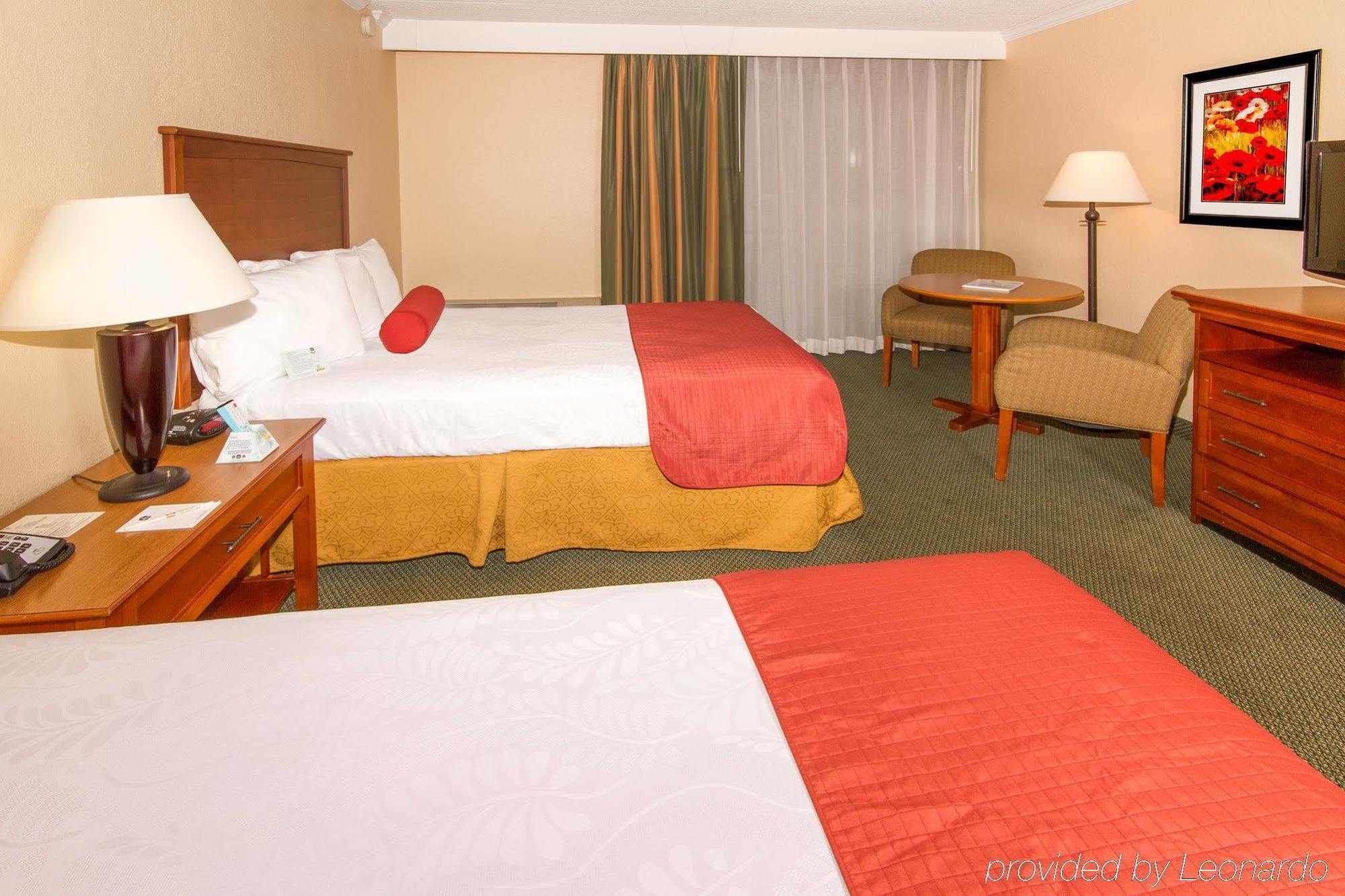 Hotel Baymont By Wyndham Daytona Beach - Intl Speedway Extérieur photo